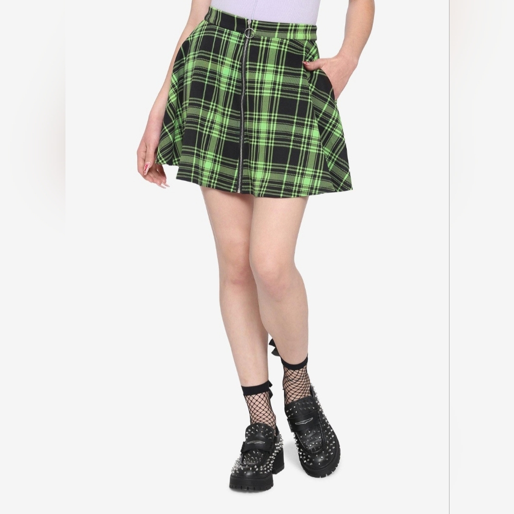 NWT Hot Topic Neon Green Plaid Skirt w/O-Ring Zipper